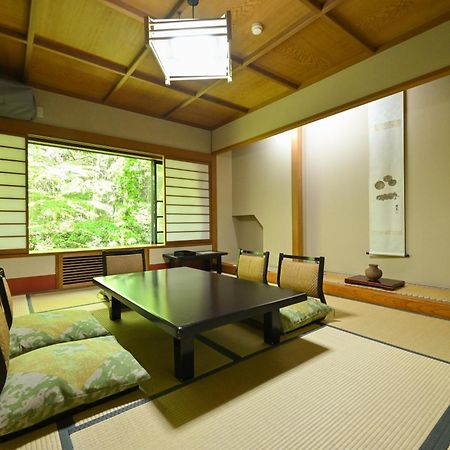 Osakaya Ryokan Kusatsu  Exterior foto
